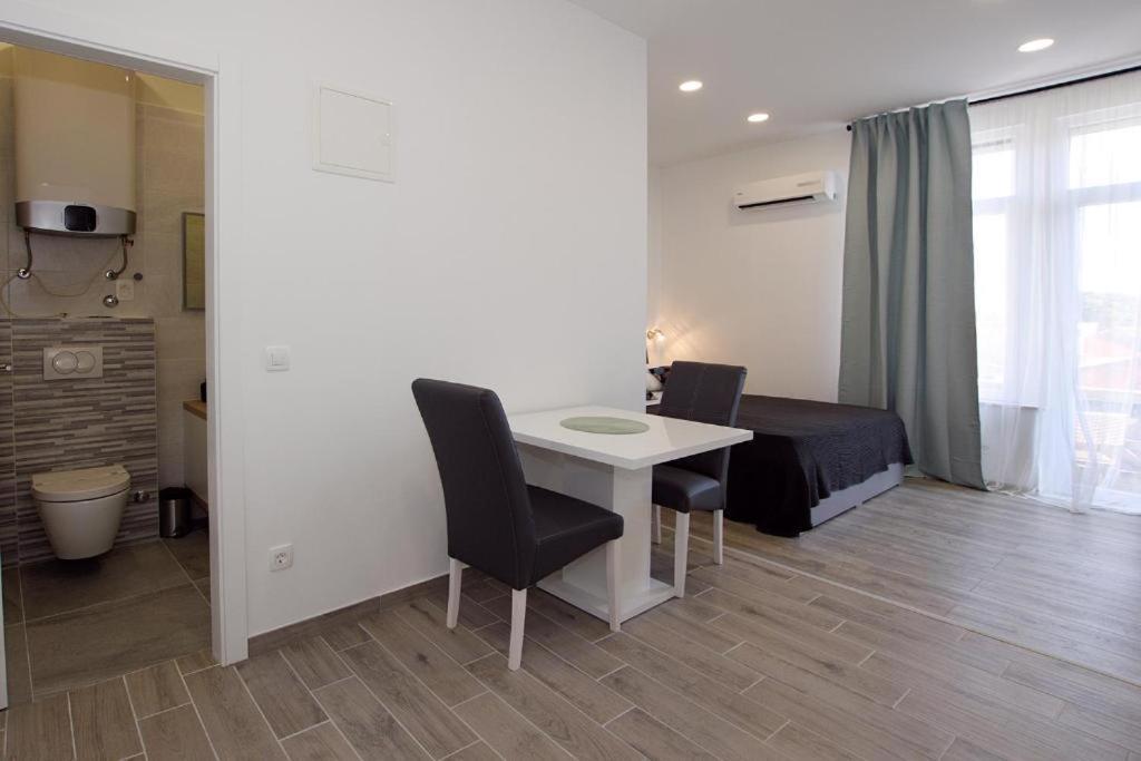 Ferienwohnung Sophie The Center Of The Old Town Zadar Exterior foto